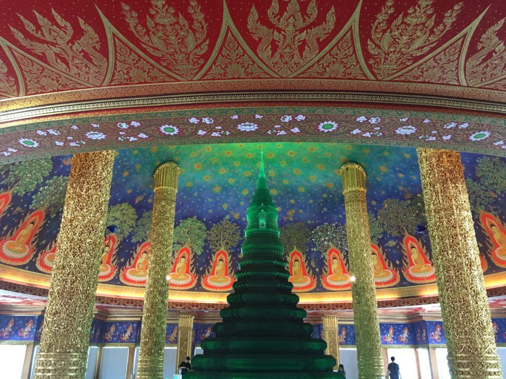 タイのバンコクに着いたら必ず行きたい 個人的にオススメno 1の寺院 なんそん3 タイのバンコクに着いたら必ず行きたい 個人的にオススメno 1の寺院 なんそん3