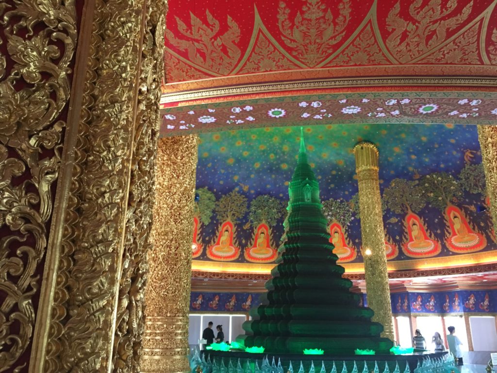 タイのバンコクに着いたら必ず行きたい 個人的にオススメno 1の寺院 なんそん3 タイのバンコクに着いたら必ず行きたい 個人的にオススメno 1の寺院 なんそん3